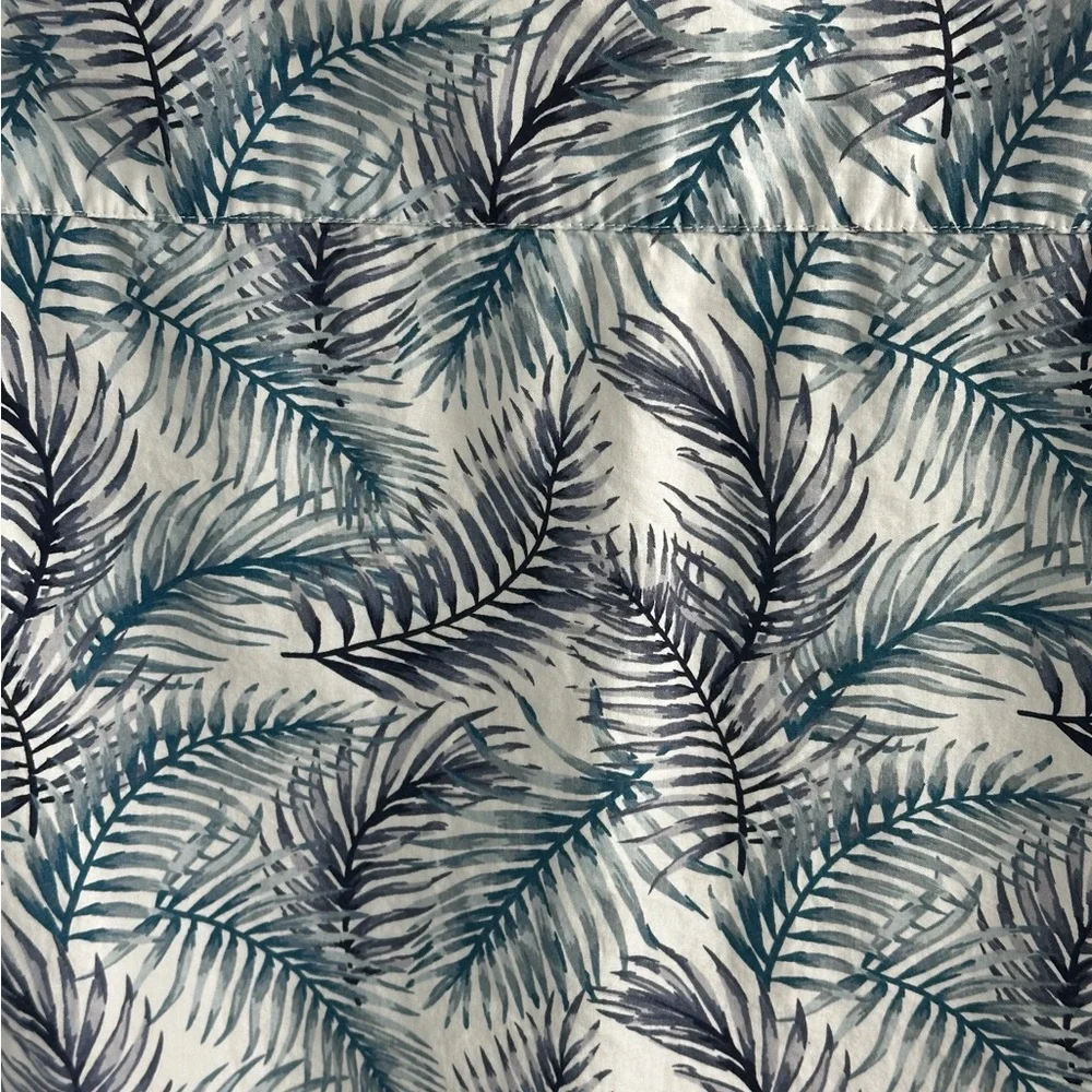 Costal Palm Leaf Print Button Up-Shirt 100% Cotton Men’s L Tropical Summer